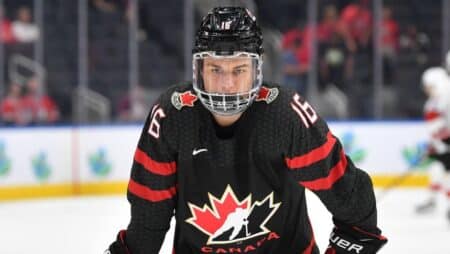 Connor Bédard est sur le point de remporter l'or au Championnat mondial junior